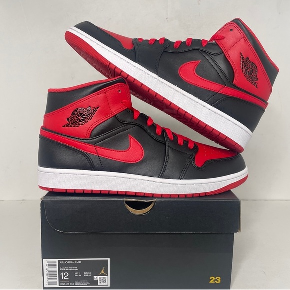 Jordan Other - Nike Air Jordan 1 Retro Mid “Alternate Bred” 2022